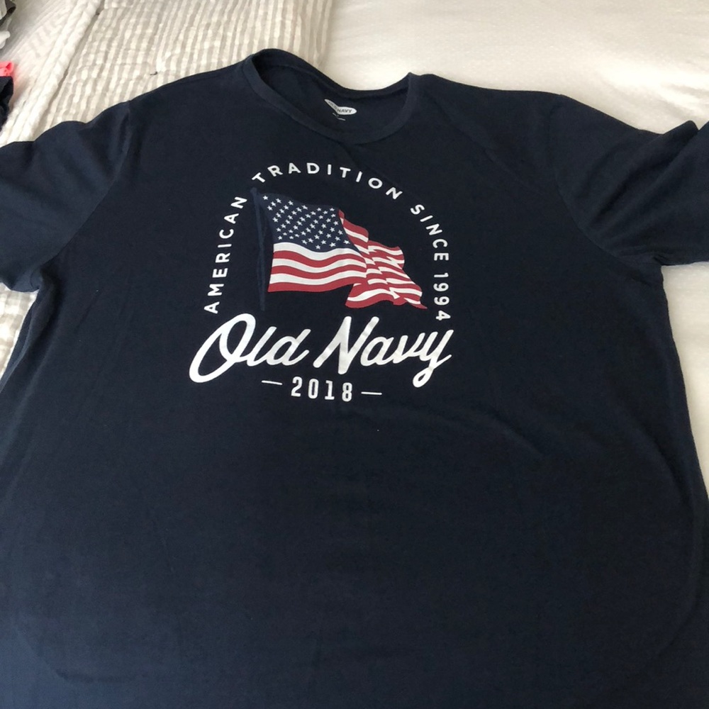 Old Navy - 2018 Flag Tee - Woman’s Size Large